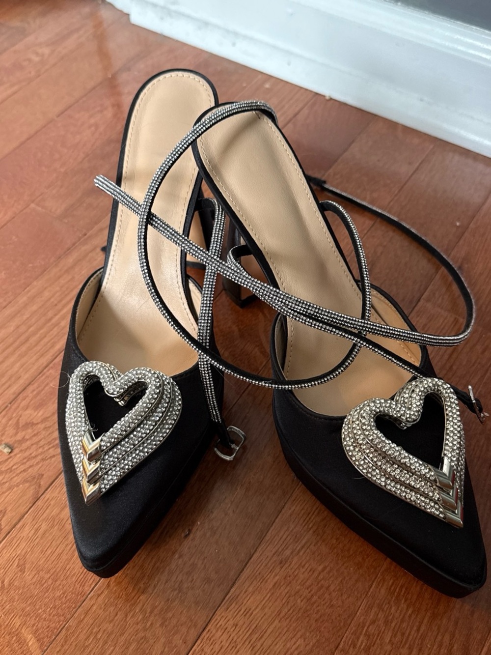 Black Embellished Heart Pointed-Toe Women’s Heels